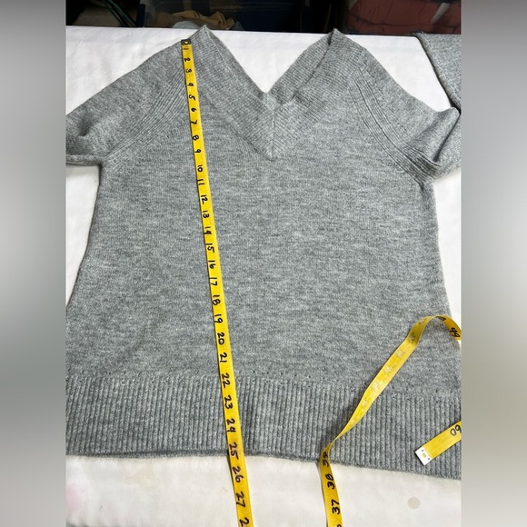 PEYTON‎ JENSEN Gray double V neck sweater size S - Picture 10 of 13